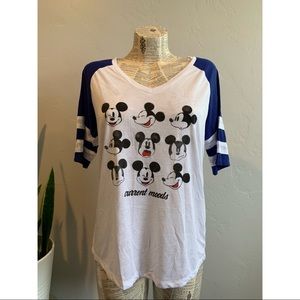 Disney  Mickey Mouse graphic t-shirt